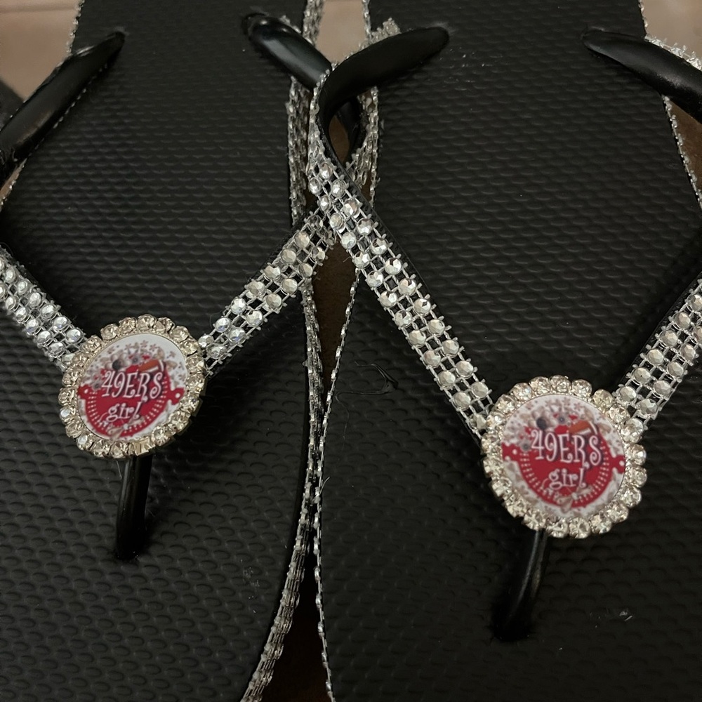 San Francisco 49ers sandals
